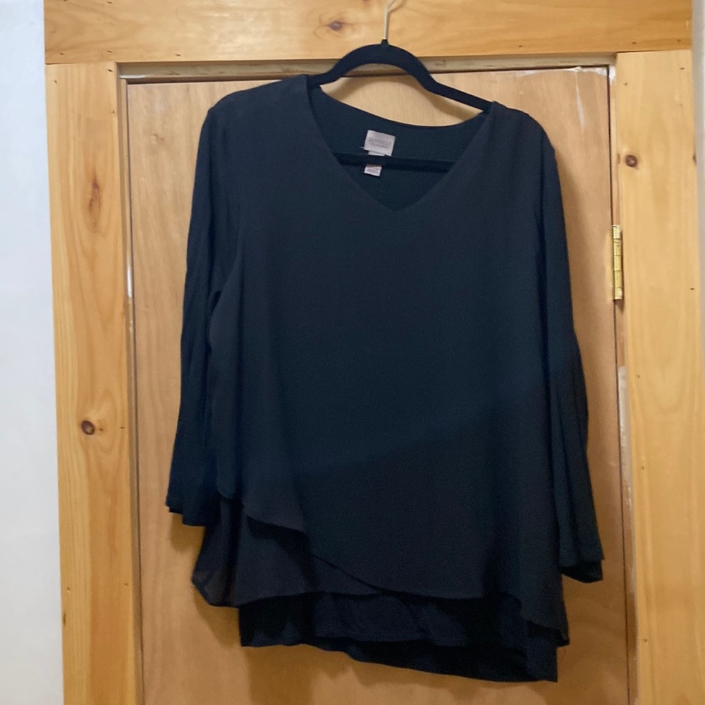 Chico’s V-neck 3/4 sleeve  pullover - flowy look